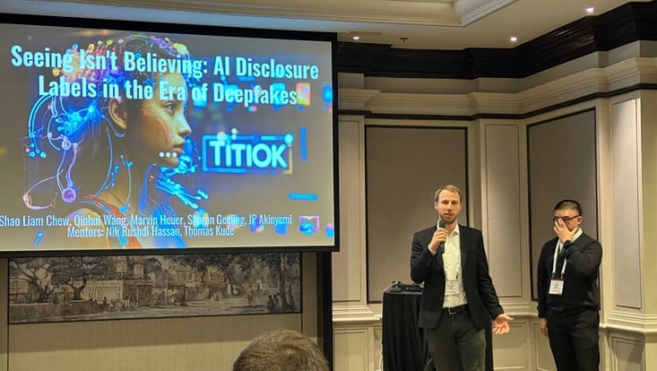 Marvin Heuer presenting his research at ICIS 2024